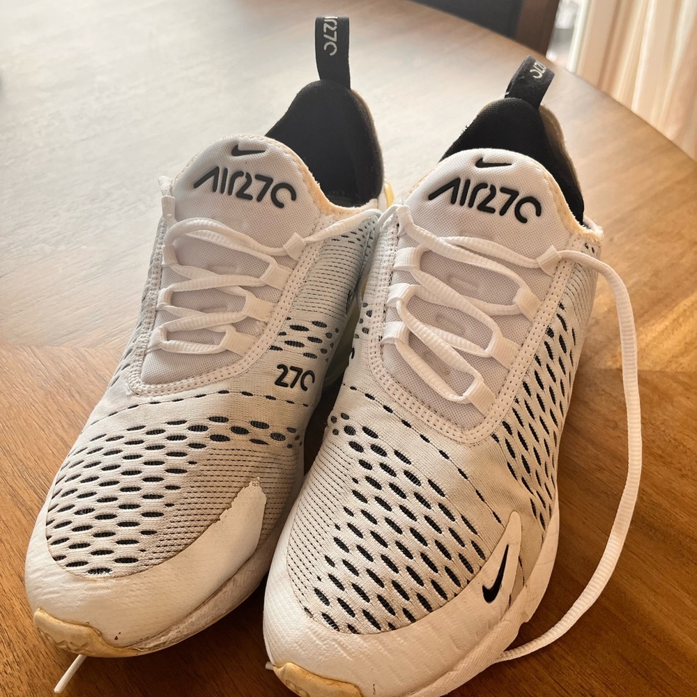 Nike Air 270 White and Black Men's Athletic Shoes